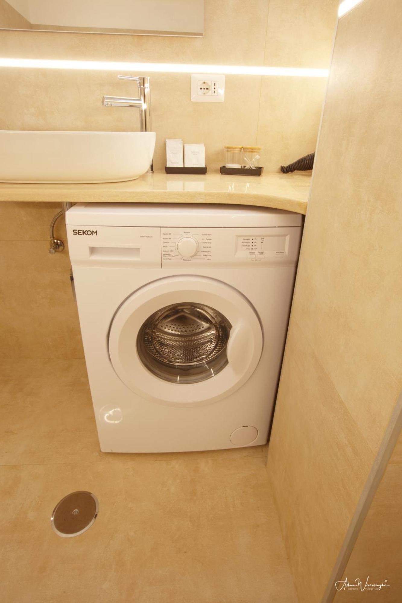Magikrooms Colonna Рим Экстерьер фото